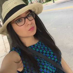 Meet your Posher, Samantha